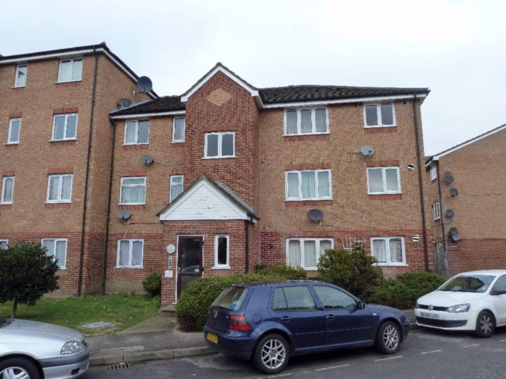 Express Drive, Goodmayes Studio £825 pcm (£190 pw)