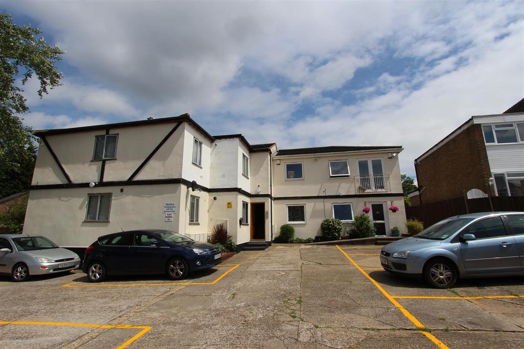 Wilson Avenue, Rochester 1 bed flat £175,000