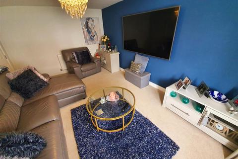 36 Watitune Avenue, Nuneaton, CV10 0DG