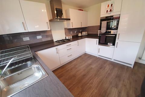 36 Watitune Avenue, Nuneaton, CV10 0DG