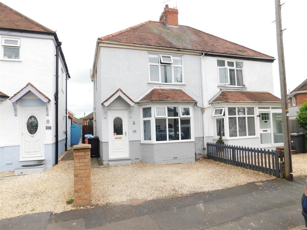 Blount Terrace, Kidderminster 2 bed semidetached house £185,500