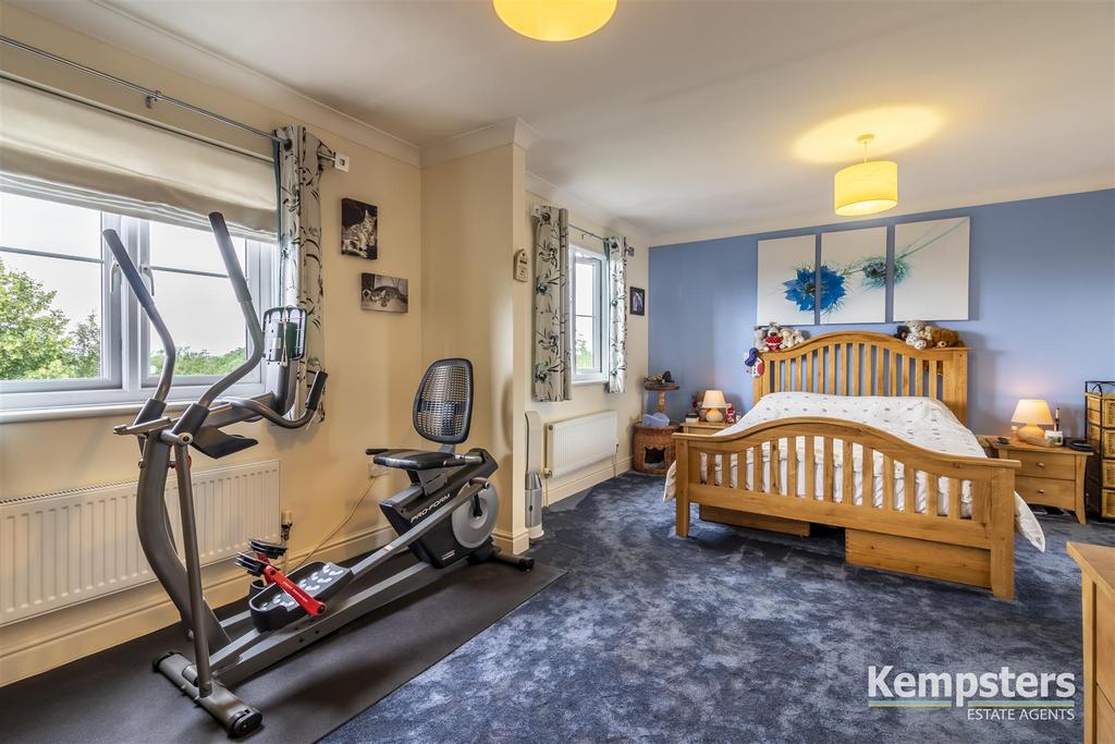 Bedroom 1.jpg