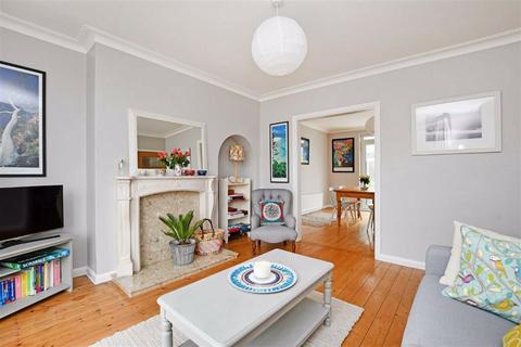68 Brooklands Avenue, Sheffield, S10 4GD