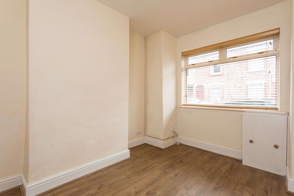 Baker Street, York 2 bed property £750 pcm (£173 pw)