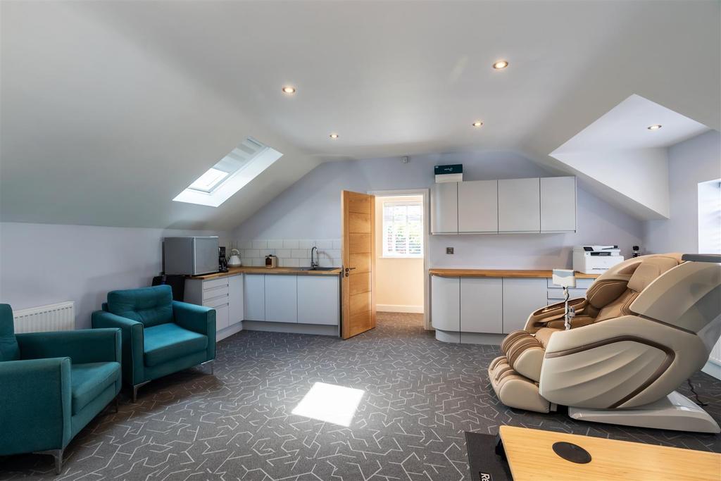 Studio/office suite