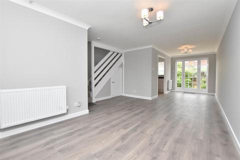 3 Brookmead Close, Eastbourne, BN22 8UX