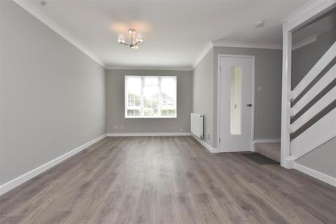 3 Brookmead Close, Eastbourne, BN22 8UX