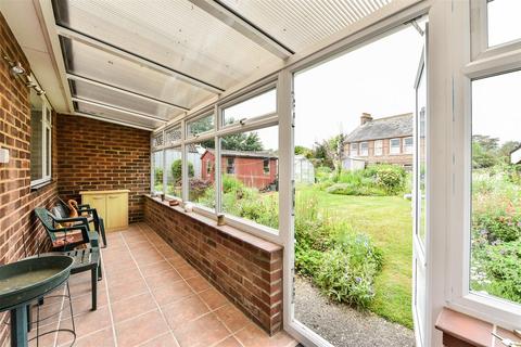 10 Briar Close, Yapton, Arundel, BN18 0ES