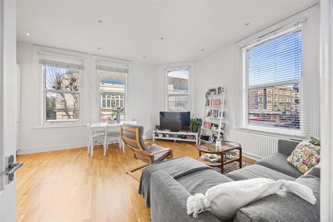 3 bedroom apartment to rent, Kilburn High Road, London NW6