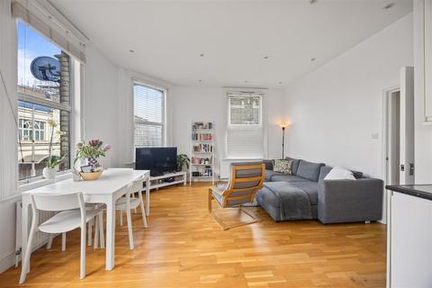 3 bedroom apartment to rent, Kilburn High Road, London NW6