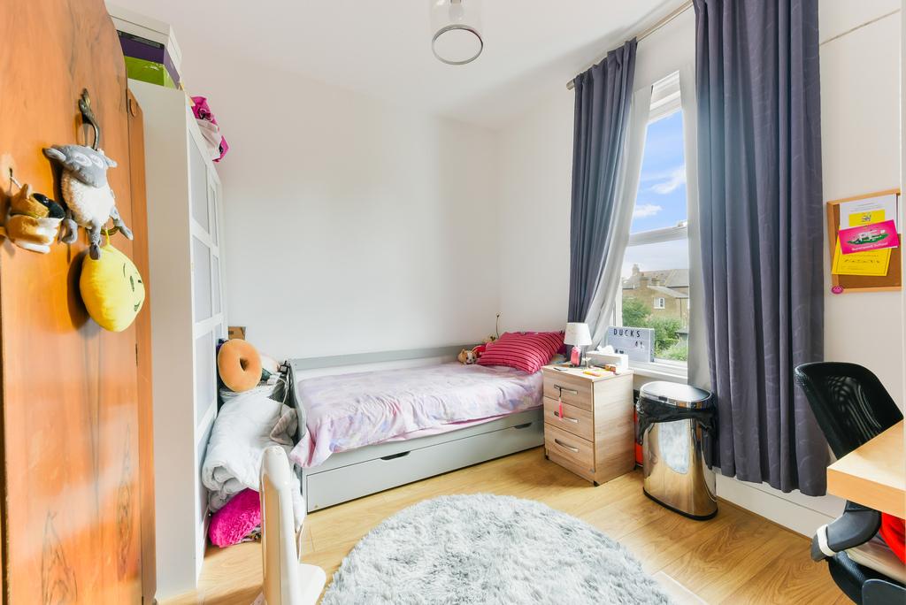 Apartment in London - View 2