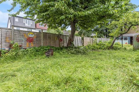 6 Whittell Gardens, London, SE26 4LN