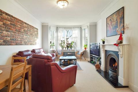 2 bedroom flat for sale, Hendon Way, Childs Hill, London, NW2