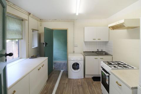 3 bedroom semi-detached house to rent, Highfield Crescent, Brogborough, Bedford