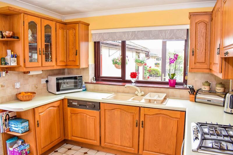 Woodstock Gardens, Pencoed, Bridgend.... 4 bed detached house £290,000