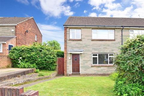 12 James Road, Cuxton, Rochester, ME2 1DH