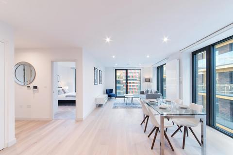 2 bedroom apartment to rent, John Cabot House, Royal Wharf, London, E16