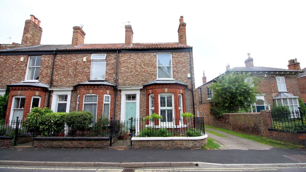 Burton Stone Lane, York 4 bed end of terrace house £2,000 pcm (£462 pw)
