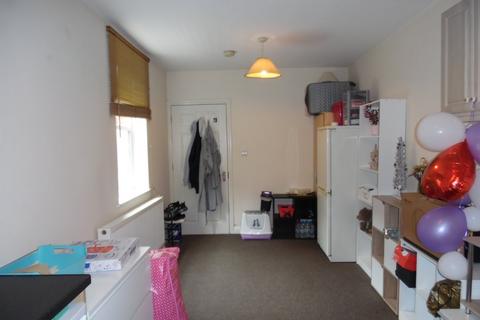 1 bedroom flat to rent, 71 Weedon Road, St James