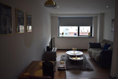 1 bedroom apartment to rent, 76 Drury Lane