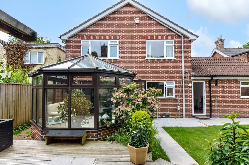 Pinehurst Road, West Moors, Ferndown, Dorset, BH22 4 bed detached house