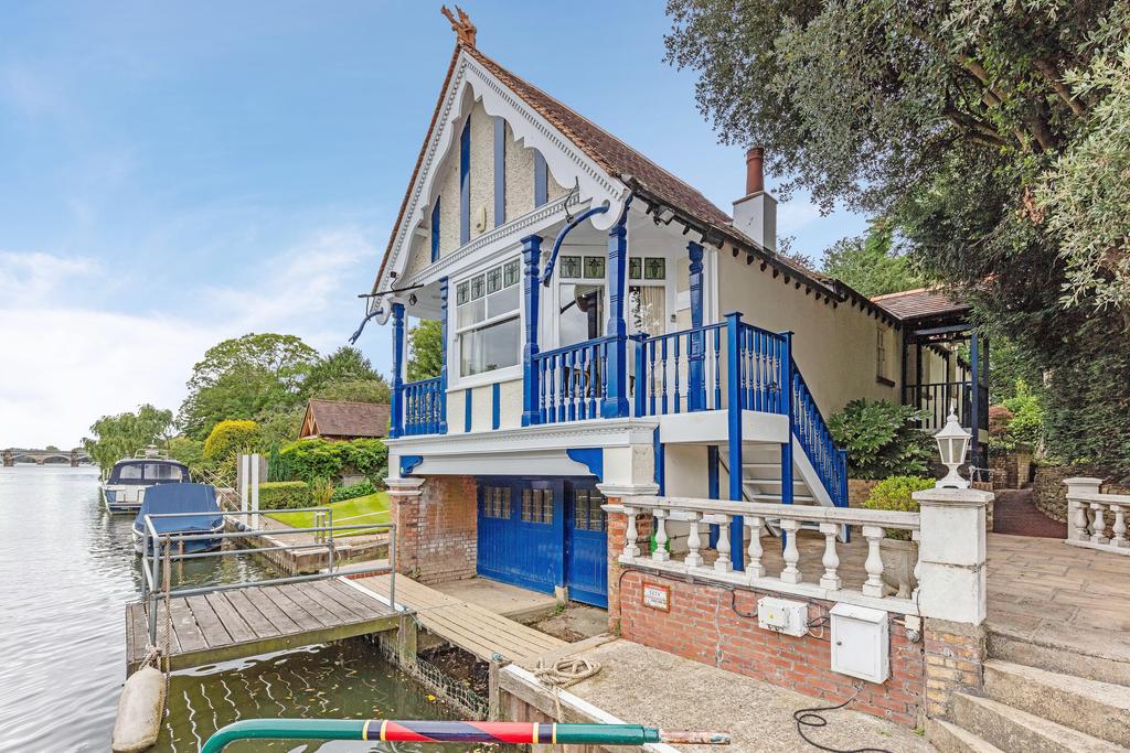 Elms Boathouse, Lower Teddington Road, Hampton Wick, Kingston upon