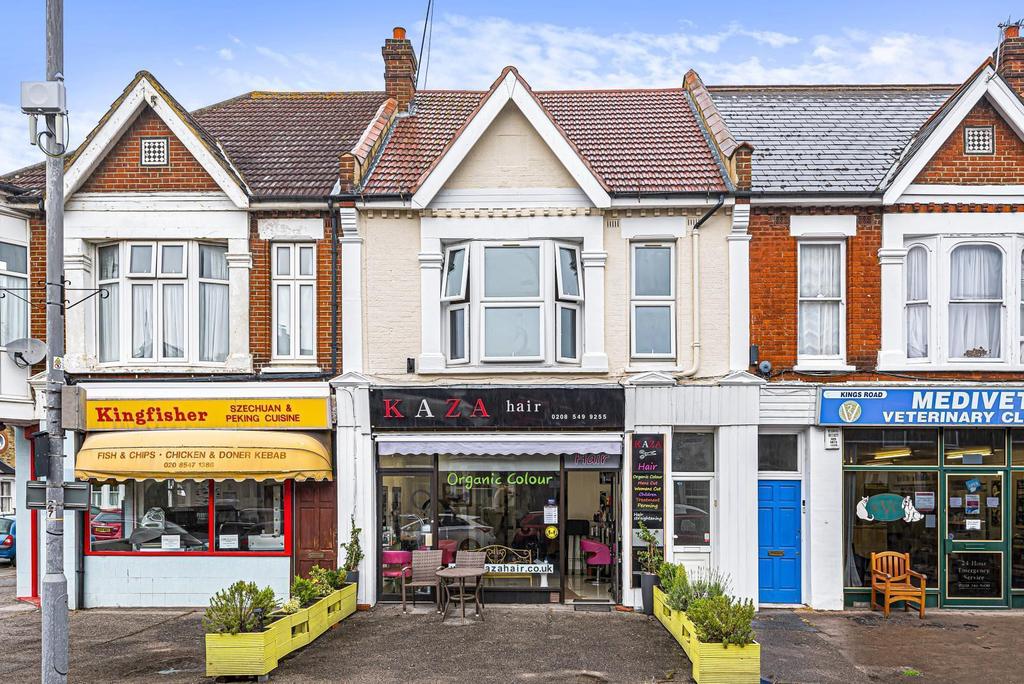 Kings Road, Kingston Upon Thames, KT2 3 bed semidetached house £