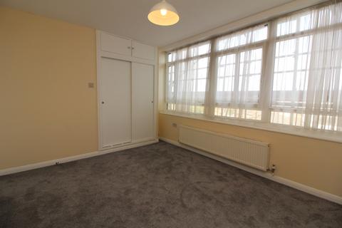 2 bedroom apartment to rent, Cromwell Road, Hove BN3