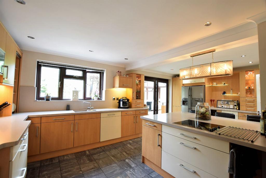 Kitchen breakfast room