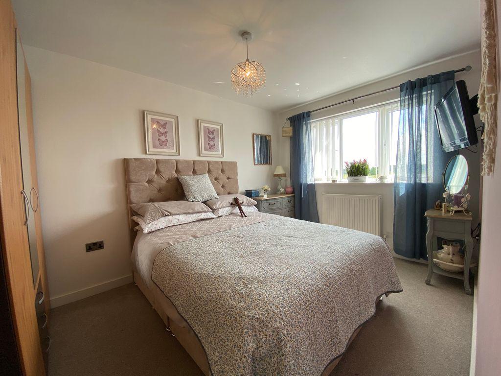 Bedroom 1 (Double)