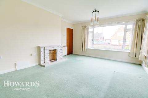 22 Bishops Walk, Lowestoft, NR32 4JN