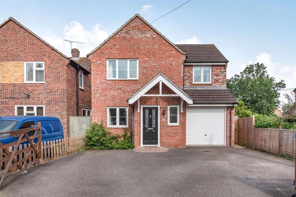 Bourne Road, Thatcham 3 bed detached house £425,000