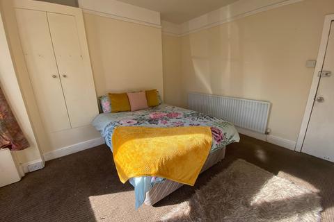 House share to rent, Park Road, Spalding