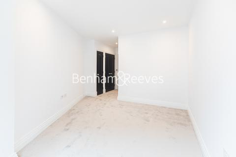 2 bedroom apartment to rent, Filmworks Walk,  Ealing W5