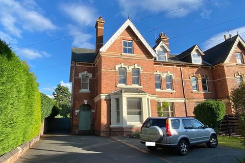 18 Aylestone Hill, Hereford, HR1 1HS