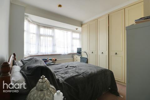 345 Crow Lane, Romford, RM7 0HH