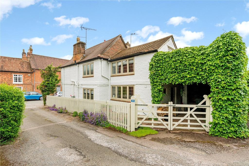 Temple Street, Brill, Aylesbury, HP18 2 bed detached house £495,000