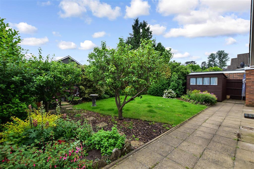 Queens Road, Maidstone, Kent 3 bed bungalow £415,000