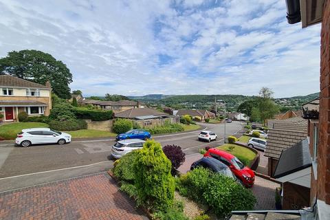 15 Ffordd Brynheulog, Pontardawe, Swansea, SA8 4JG