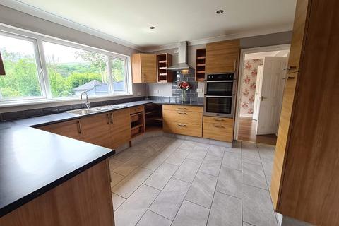 15 Ffordd Brynheulog, Pontardawe, Swansea, SA8 4JG