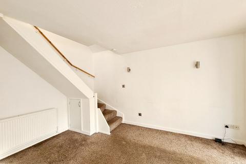 2 bedroom semi-detached house to rent, Fircroft Drive, Hucknall