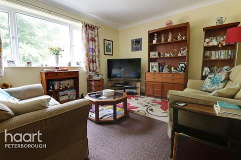 64 Watergall, Bretton, Peterborough, PE3 8NB