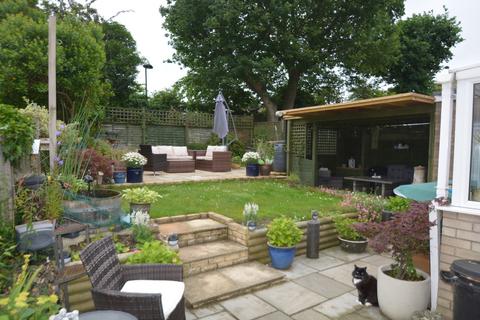 7 Pennyfields, Bungay, NR35 1RD