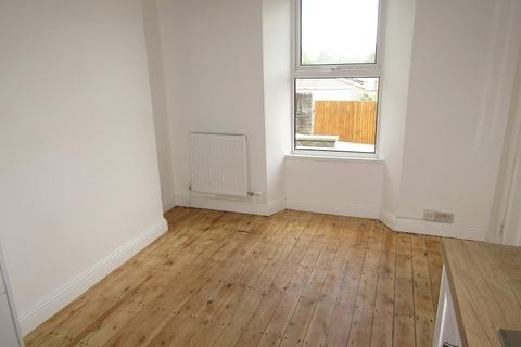 17 Bethania Road, Clydach, Swansea, SA6 5DE