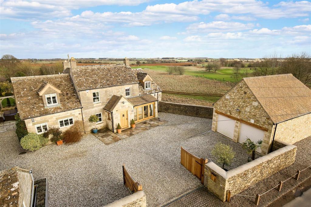 Hampton Fields, Minchinhampton, Stroud, Gloucestershire, GL6 4 bed