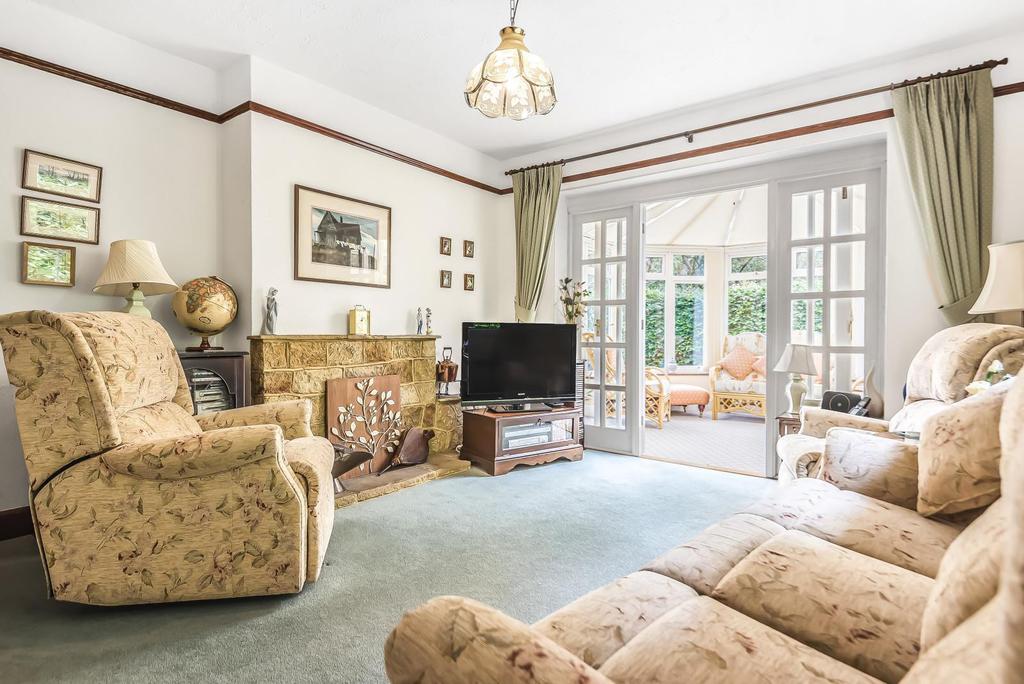 Hermongers Lane, Rudgwick, RH12 4 bed detached bungalow £890,000