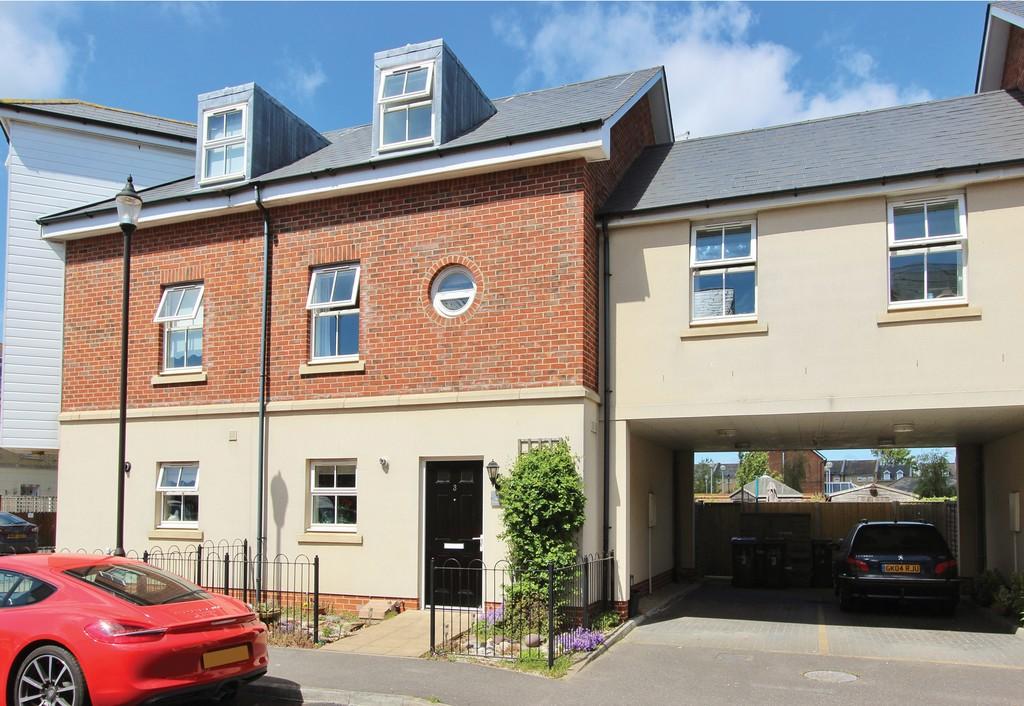 Trafalgar Drive, Walmer 4 bed townhouse £550,000