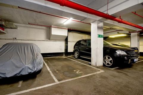 Parking to rent, Garage Space 1, Ennismore Gardens, SW7