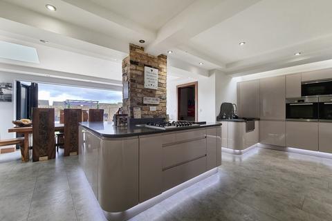 50 Somerset Road, Linford, Stanford-le-hope, SS17 0QA