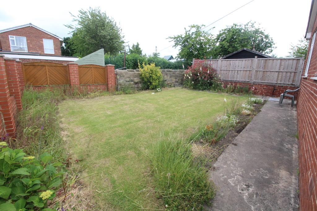 Church Road, Altofts 2 bed detached bungalow £240,000